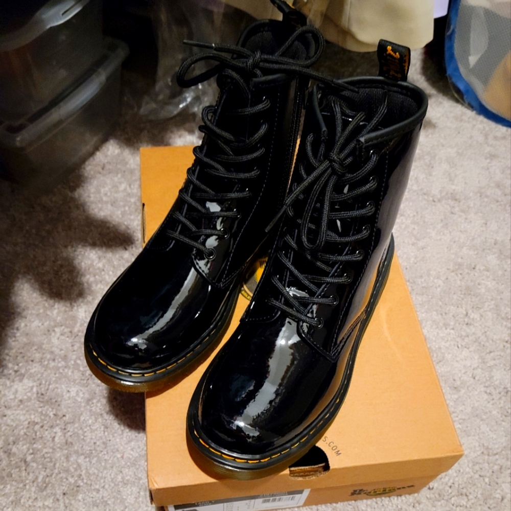Dr Martens 1460 Boots - New